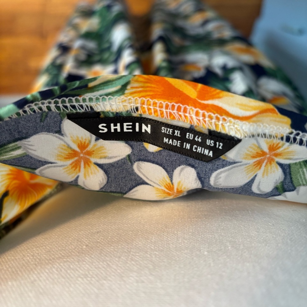 SHEIN Navy Dress with Orange and White Tropical Floral Design - Picture 6 of 6